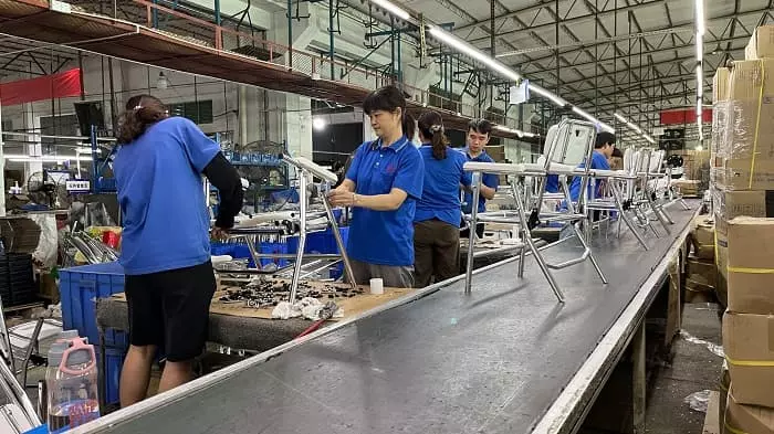 Biznesiniz üçün ən yaxşı yuvarlanan duş komodin kreslosunu necə seçmək olar?